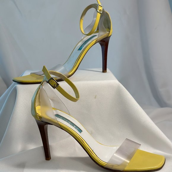 Pre-loved and Vintage Michelle K heels - Picture 1 of 6